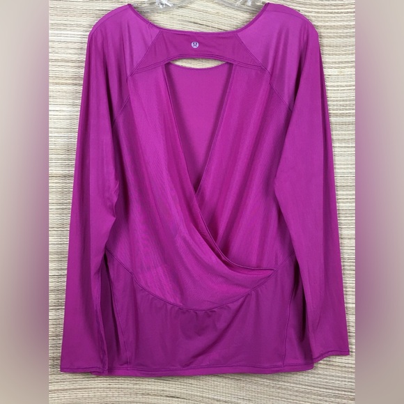 Lululemon If Youre Lucky Long Sleeve Tee II In 
Raspberry Size 10/12 - Picture 4 of 11